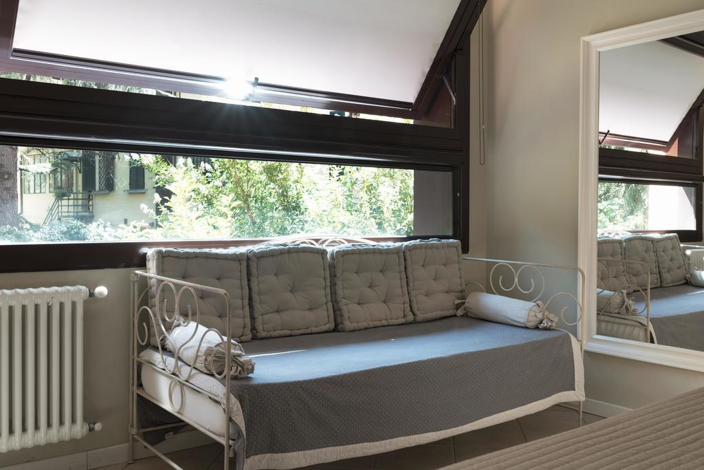 Bed In Bo Saragozza Hotel โบโลญญา ภายนอก รูปภาพ